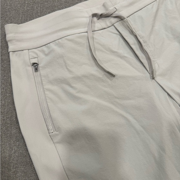 Athleta Women’s Joggers – Light Gray, Size Large, Zip Pockets, Stretch Active - Picture 2 of 4